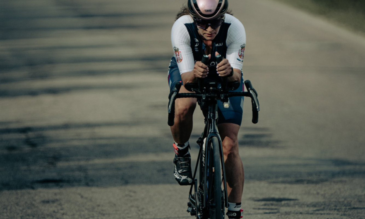 SRBIN RAZBIO KONKURENCIJU I UZEO ŽUTU MAJICU! Ognjen Ilić najbrži na startu Trke kroz Srbiju