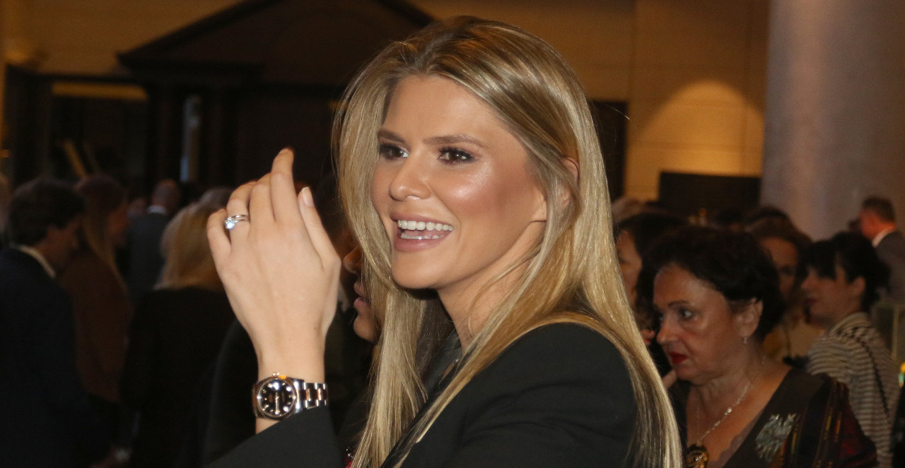 MELINA DŽINOVIĆ SE UDAJE ZA BOGATOG ENGLEZA (69) – Nećete verovati šta je kupio za svadbu! Ovo su detalji!