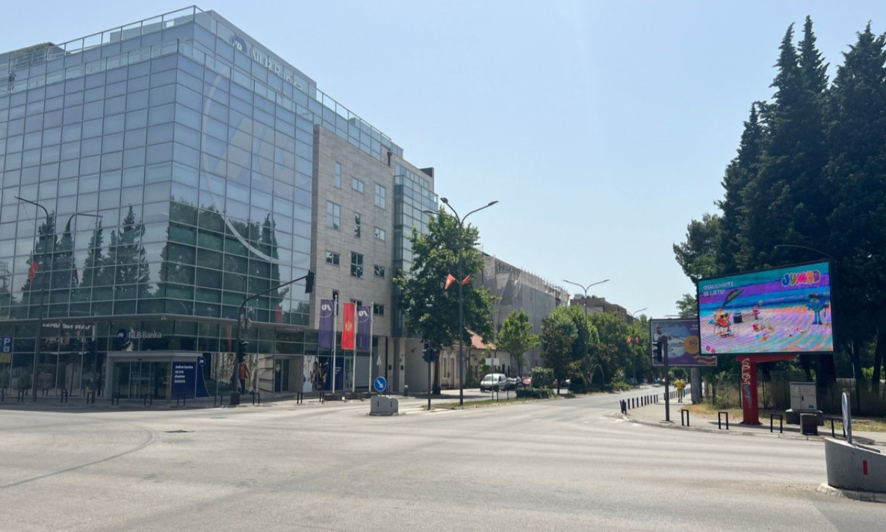 ŽENA POD DEJSTVOM NARKOTIKA NAPALA POLICAJCE NA ULICI PODGORICE U stanu joj pronašli povređeno trogodišnje dete