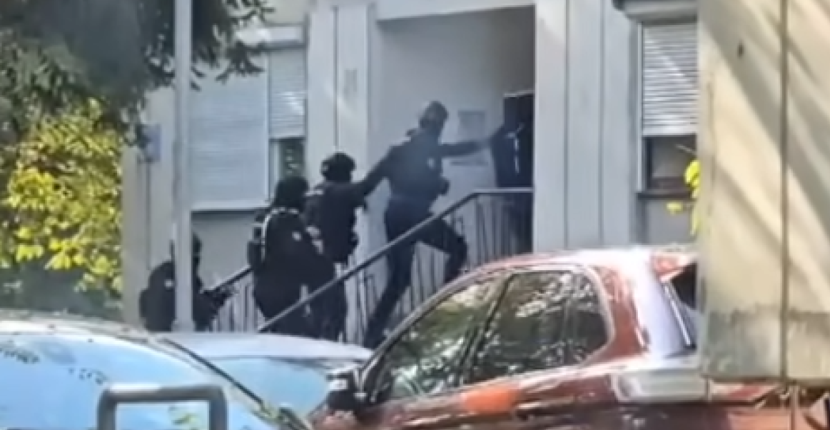 RACIJA U KOMŠILUKU: Policija češlja sve - uhapšeno više osoba!