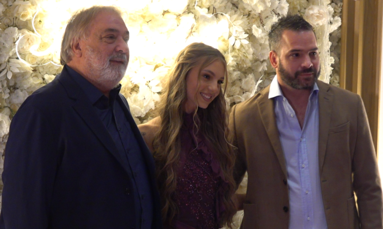 SVI SU PRIMETILI KO JE IZOSTAO SA SLAVLJA DEJANA PETROVIĆA: Filip i Boba Živojinović stigli, ali nje nigde!