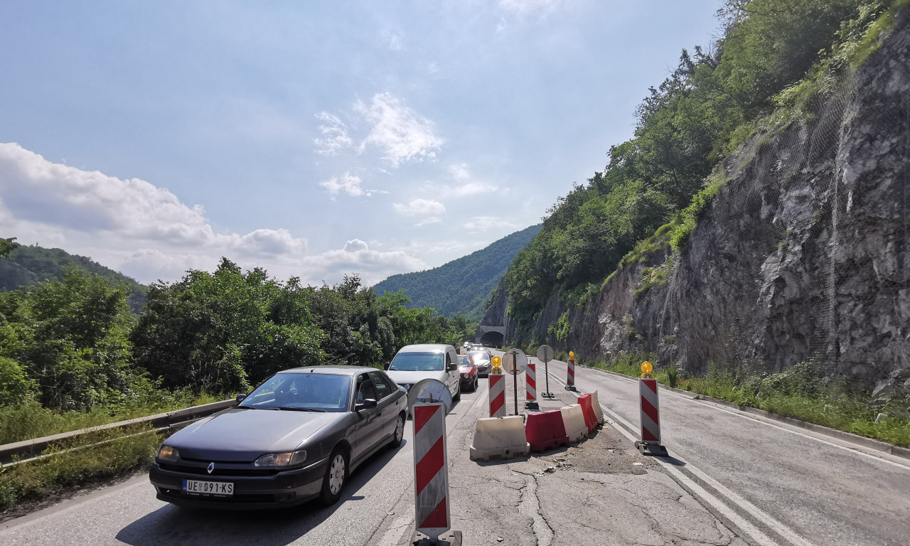 POTPUNA OBUSTAVA SAOBRAĆAJA: Izbegavajte ovu deonicu puta!