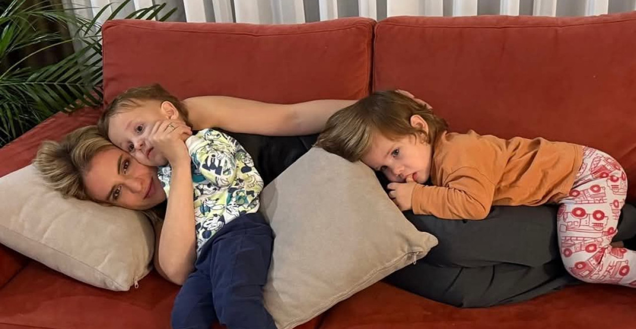 „KAD SE MAMA VRATI SA POSLA…“ Porodična idila ministarke Milice Đurđević Stamenkovski topi srca (FOTO)