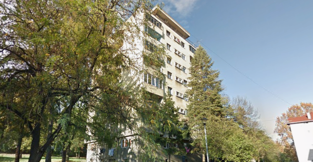 STRADALE DVE ŽENE U RAKOVICI Ostale zarobljene u stanu, dim kulja i dalje