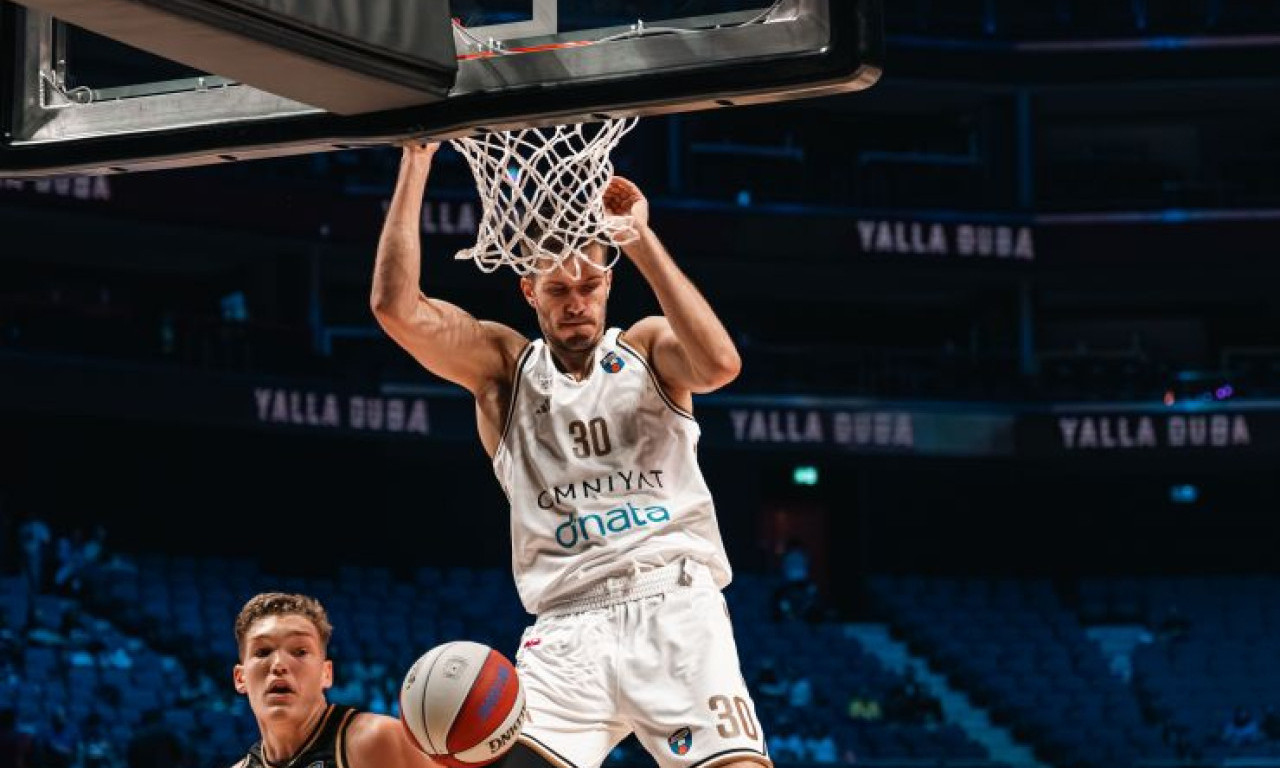 PETRUŠEV DOMINIRAO, DUBAI POBEDIO Barselona pala u Koka Kola areni