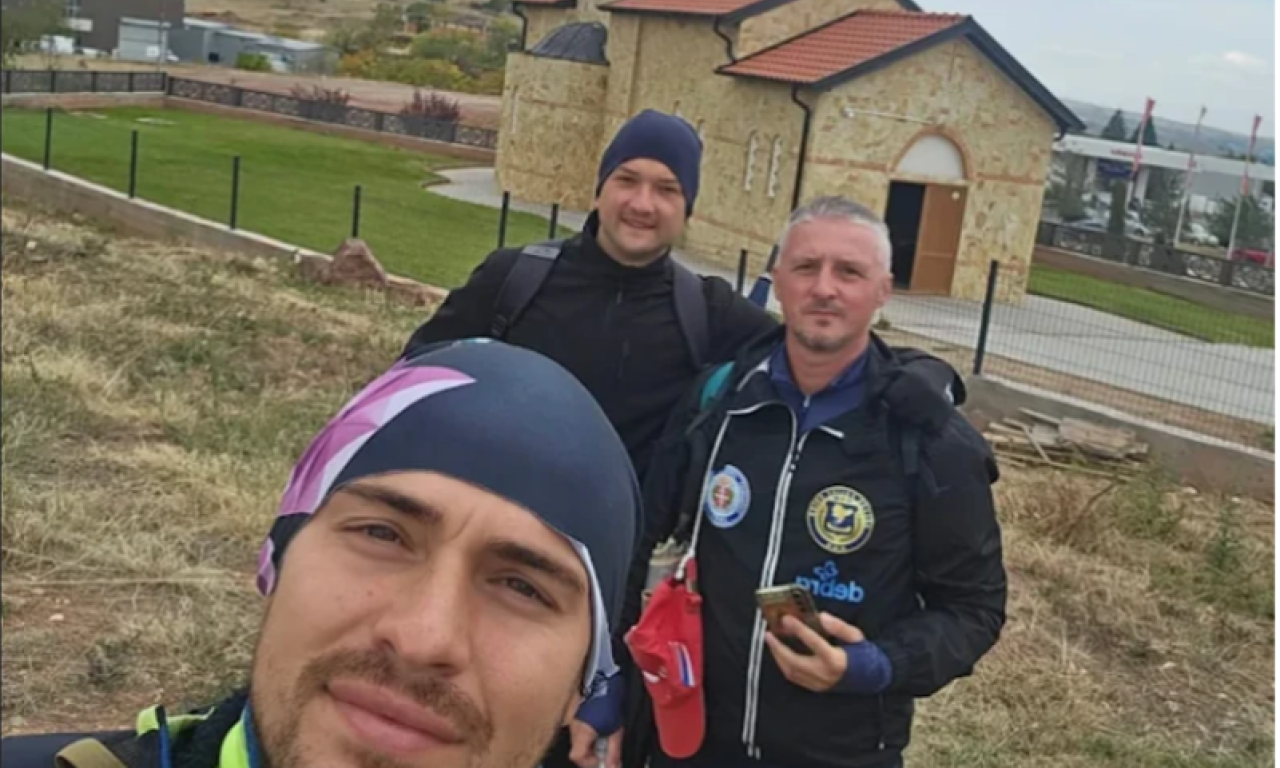 SRPSKI HEROJI STIGLI DO RADOVIŠTA Policajcima na hodočašću ostalo još 250 kilometara do cilja (FOTO)