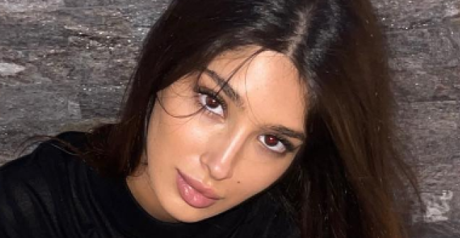 SNIMAK ĐINE DŽINOVIĆ VIDELO POLA MILIONA LJUDI: Vratila se posle skandala: "Beži, misliće da smo u vezi!"