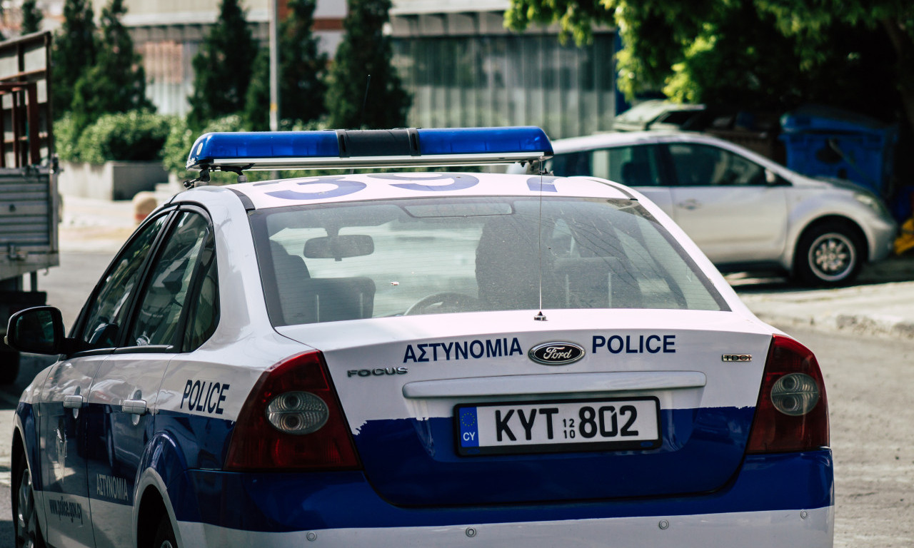 UBIJEN PREDSEDNIK FUDBALSKOG KLUBA KARMIOTISA Kiparski biznismen upucan pred sinom