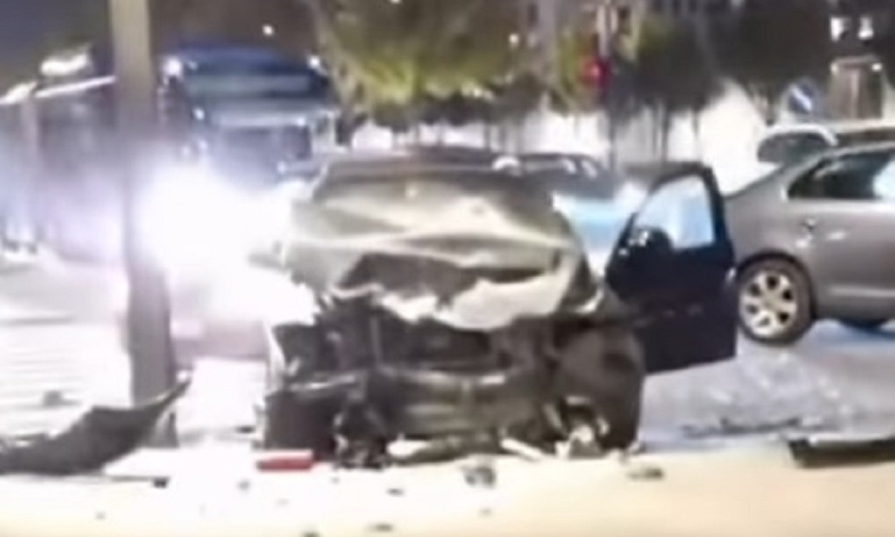 ŽESTOK SUDAR U BEOGRADU NA VODI Pogledajte kakav su karambol napravili "smart" i BMW, ovo su detalji udesa (VIDEO)
