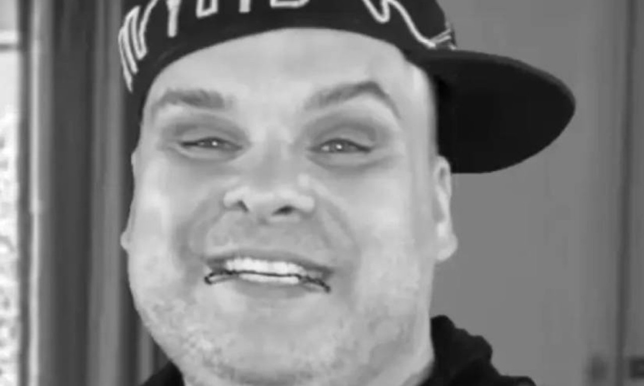 TIKTOK KOMIČAR STIV BRIDGES PREMINUO U SNU: "Stvarno ga više nema" (VIDEO)