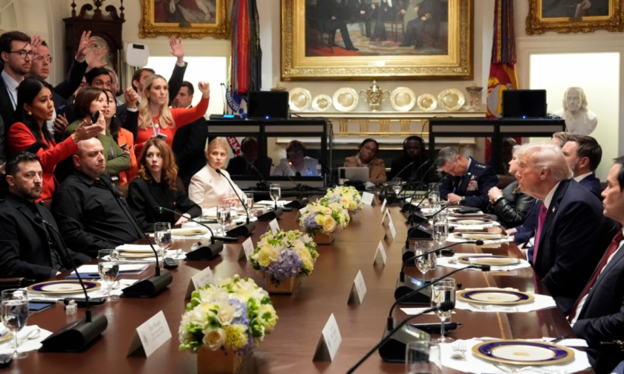 AMERIKANCI ZELENSKOM POSLUŽILI JESENJE ČUDO ZA RUČAK: Šta je Tramp time želeo da poruči? (FOTO)