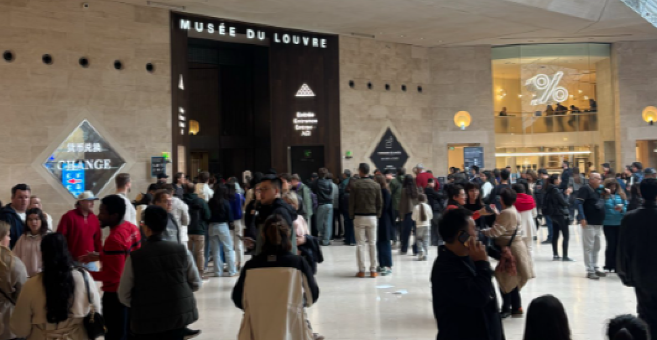 ŠOK DETALJI FILMSKE PLJAČKE LUVRA! Kako je za 7 minuta nestalo svetsko bogatstvo, jezivi snimci kruže mrežama (VIDEO)