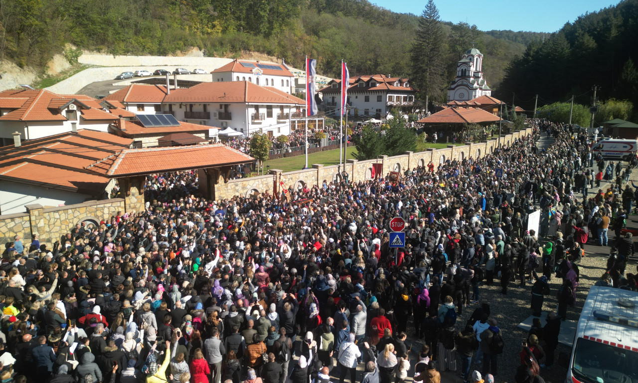 TRI VELIKA BLAGOSLOVA STIŽU U MANASTIR TUMANE Zapišite ove datume (FOTO+VIDEO)