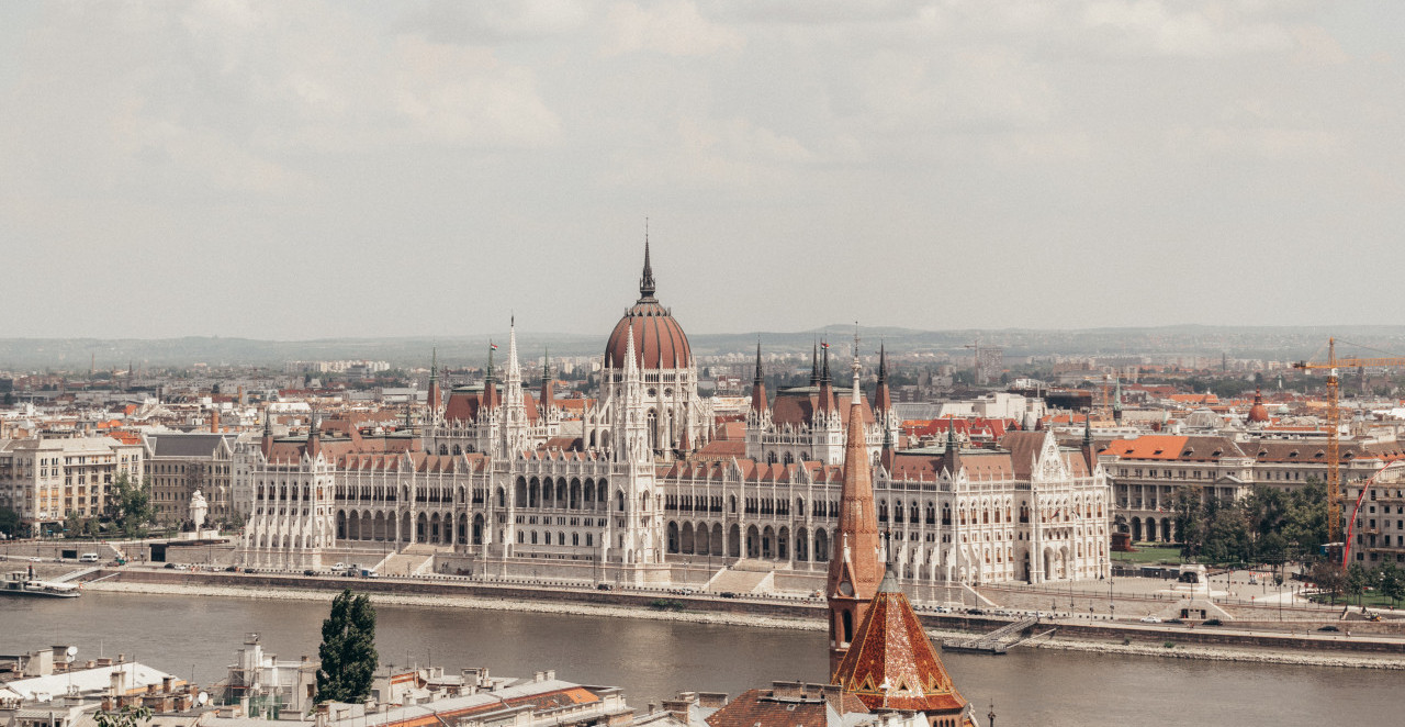 CENE NEKRETNINA U EU BELEŽE DRASTIČAN SKOK: U Mađarskoj kvadrat tri puta skuplji nego što je bio 2015.