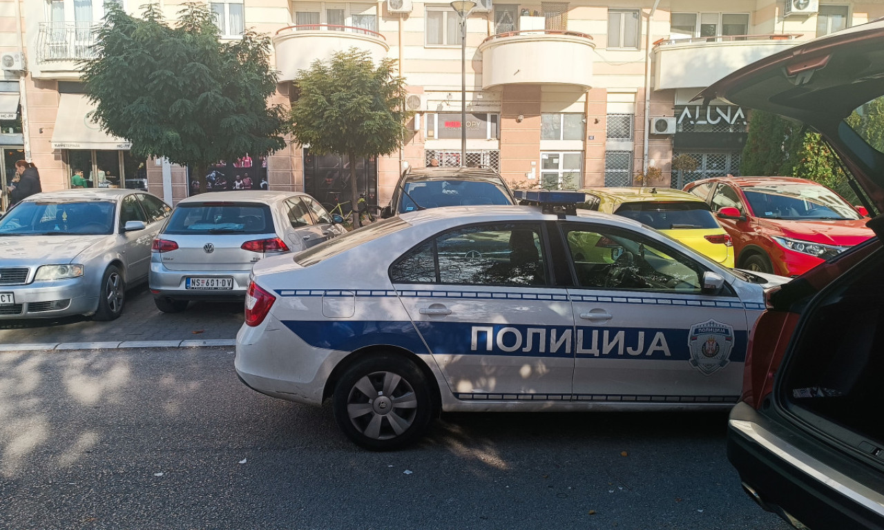 UŽAS U NOVOM SADU Devojka skočila sa drugog sprata i pala na dostavljača, odmah prevezeni u bolnicu