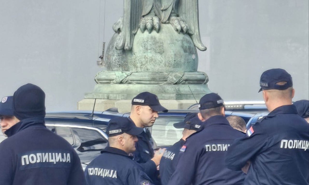 SAZNAJEMO Uhapšen muškarac zbog požara i pucnjave ispred Skupštine, ima povređenih! Otkrivamo šta se desilo!