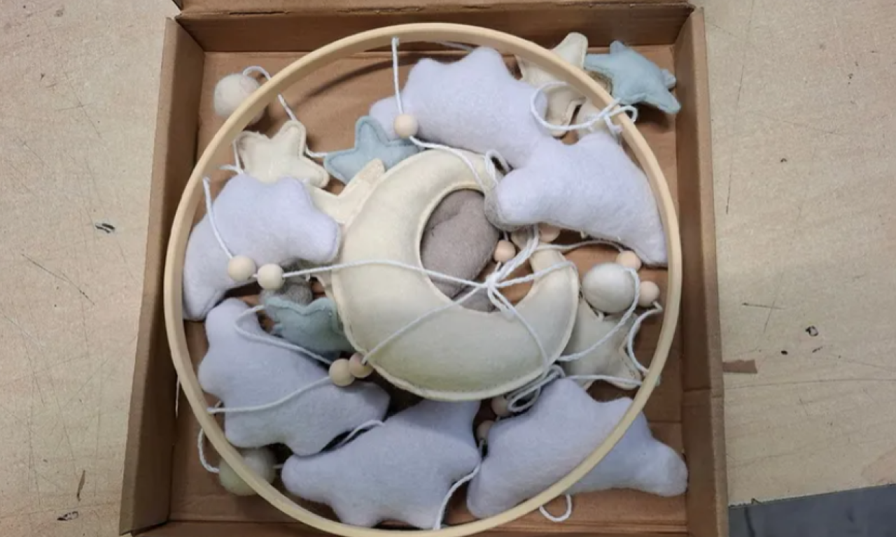 HITNO POVUČENA IZ PRODAJE IGRAČKA ZA BEBE Upozorava se na rizik od gušenja (FOTO)