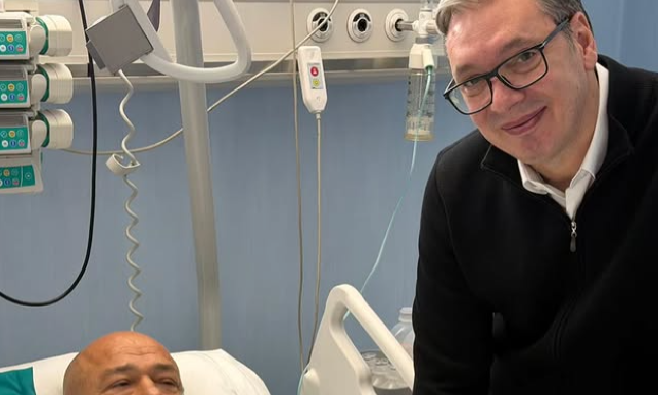 PREDSEDNIK VUČIĆ POSETIO ŽRTVU PUCNJAVE: "Milan Bogdanović, junak iz Ćacilenda, uspešno je operisan" (FOTO)