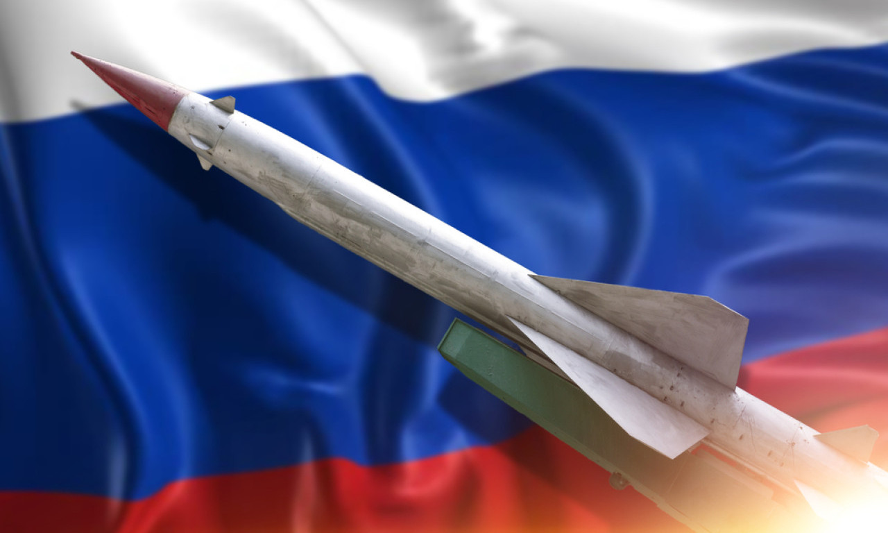 RUSIJA LANSIRALA BALISTIČKU RAKETU "SINJEVA" Moćni projektil ispaljen je sa nuklearne podmornice (VIDEO)