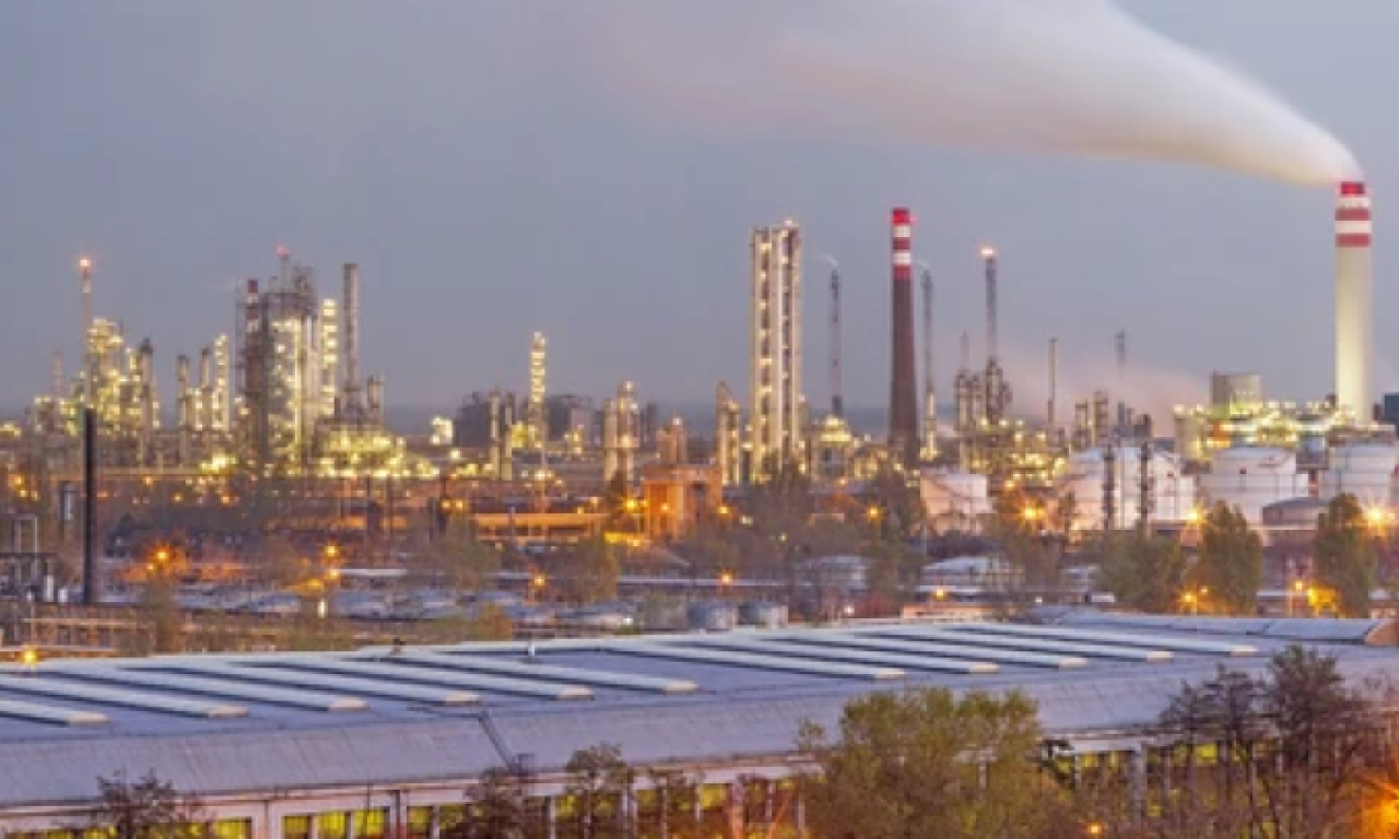 PANČEVO POD POJAČANIM NADZOROM! Uzbuna u NIS posle eksplozija u postrojenjima koja prerađuju naftu iz Rusije!