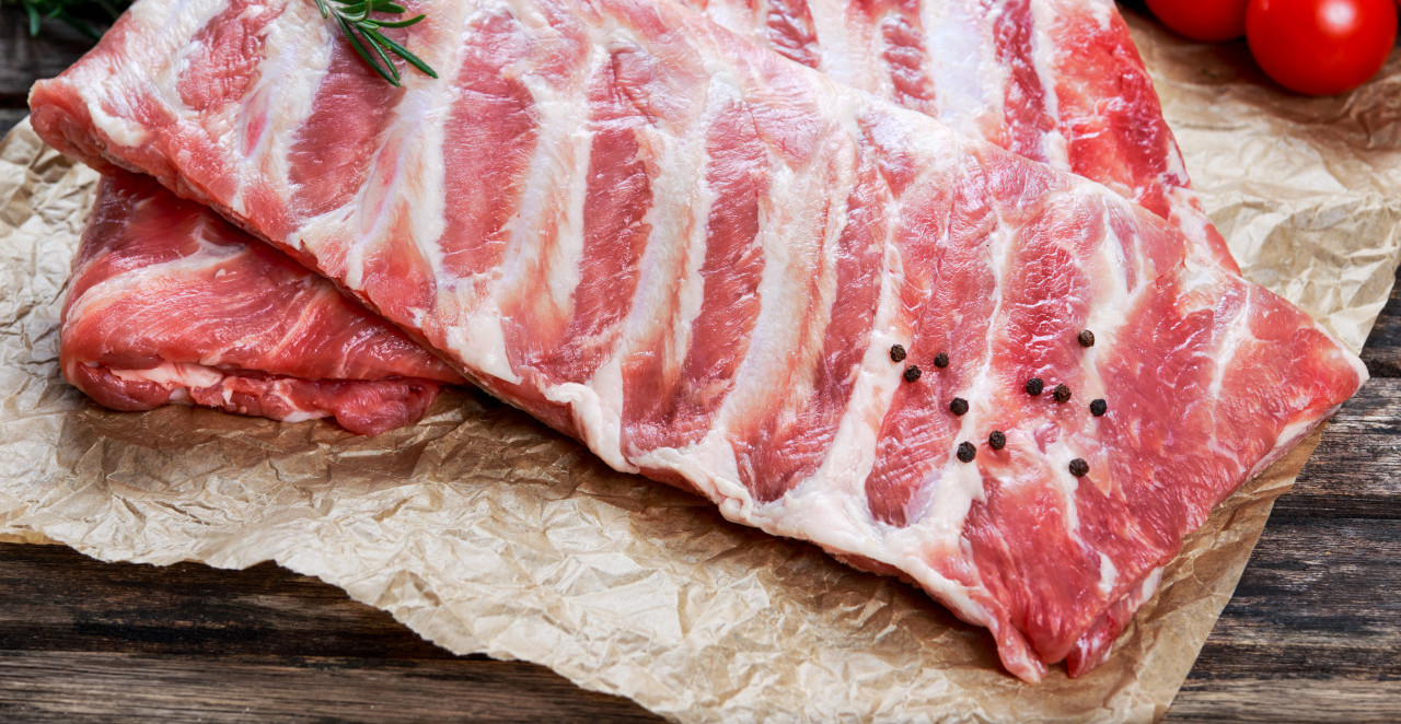 CRVI U MESU! Inspekcija hitno povukla njeguška rebra iz prodaje! Ovo je da ti se smuči život