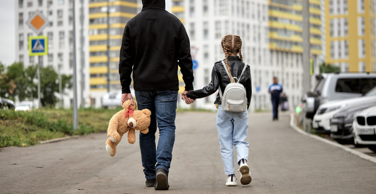 MANIJAK VREBA DEVOJČICE U BELOM POTOKU Uznemirujuće upozorenje kruži mrežama