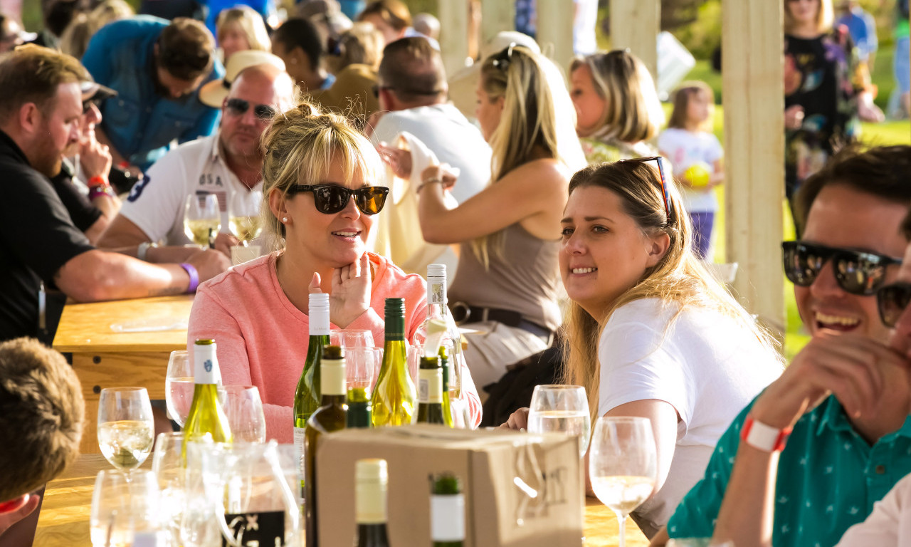 ZAŠTO SU NEMAČKI TURISTI OČARANI SRBIJOM? Ovde se osećaju kao kod kuće, a umesto selfija - traže ovo