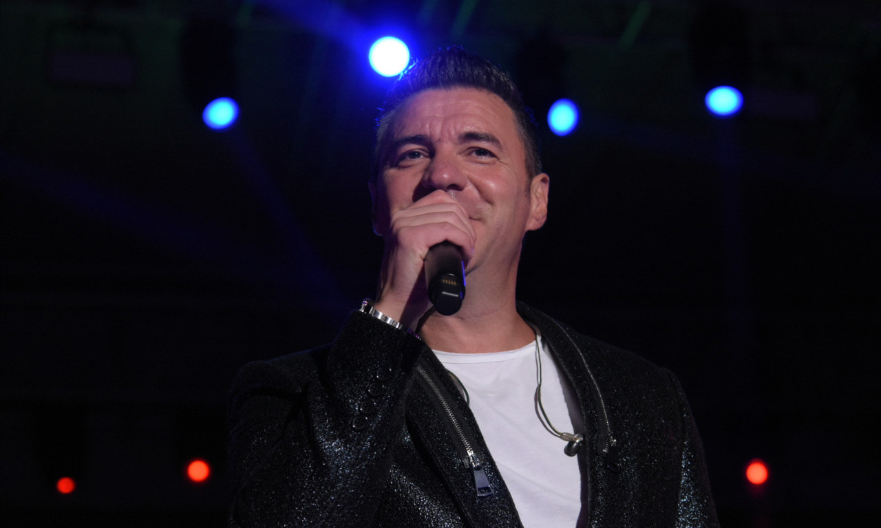HAOS U CRNOJ GORI Masovna tuča na koncertu Amadeus benda