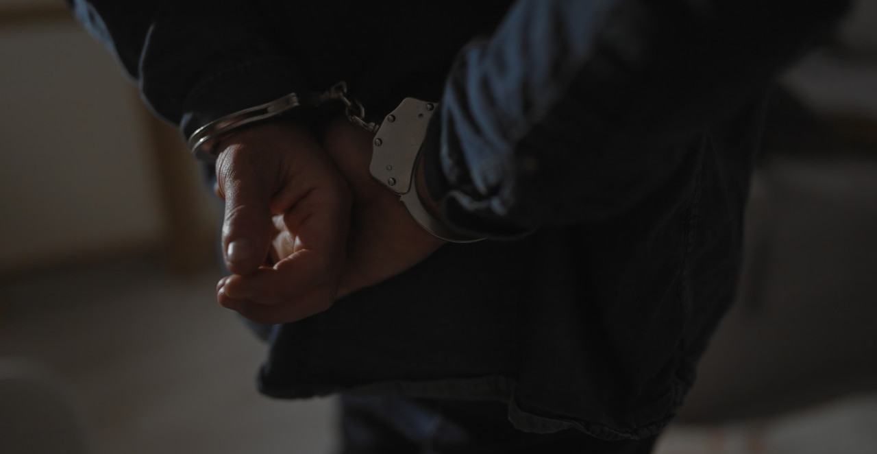 HAPŠENJE PREVARANTA U NIŠU, IMAO I SAUČESNIKA: Preuzeli preduzeće, a nisu platili 25.000 evra!
