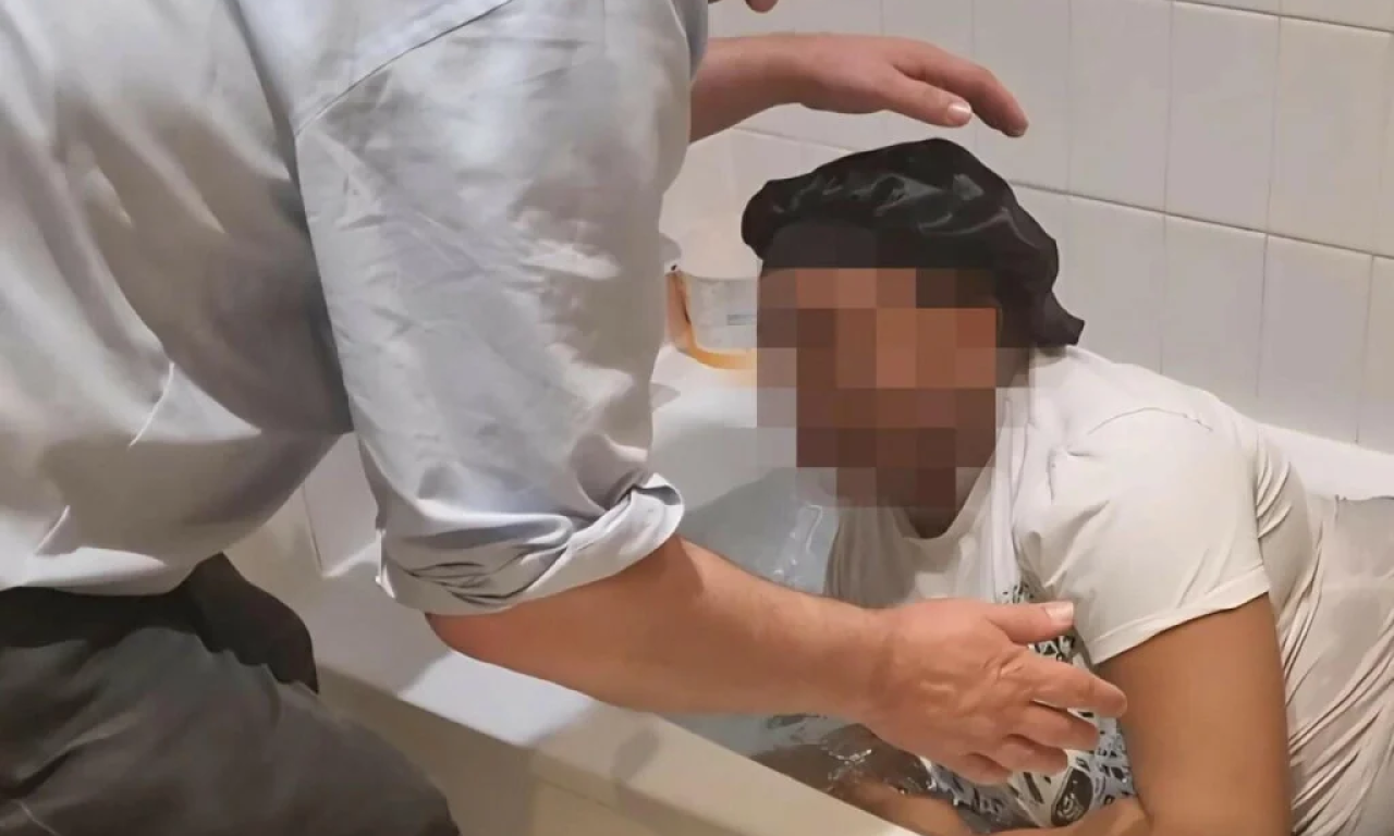 SEKTA MASOVNO KRSTI MUSLIMANE PO ZAPADNOJ EVROPI: "Migrant legne u kadu punu vode i biva preobraćen"