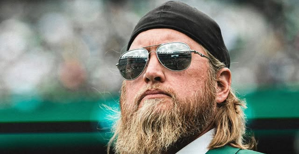 TUGA U SVETU AMERIČKOG FUDBALA! Iznenada preminuo legendarni igrač Džetsa u 41. godini!