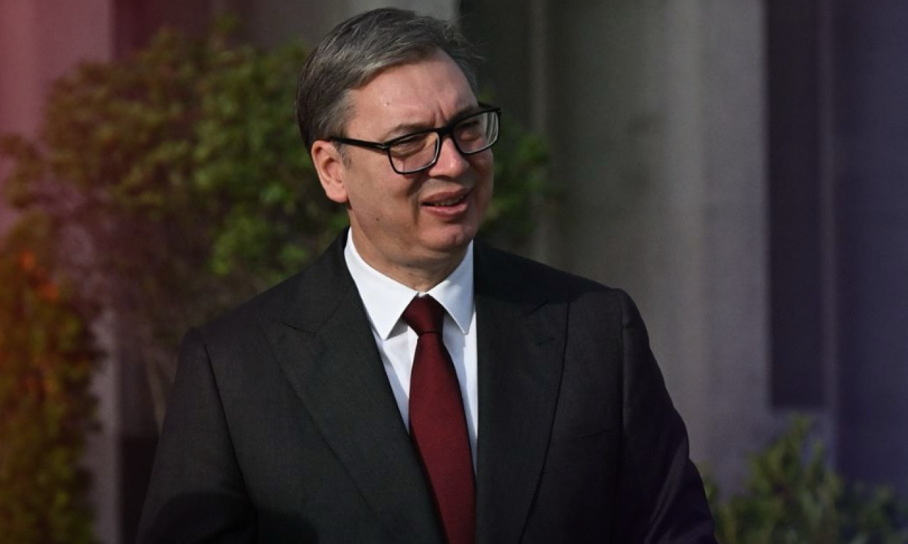 PREDSEDNIK VUČIĆ NAKON TEŠKIH RAZGOVORA: "Srbija je nepobediva kada smo složni!" (FOTO)