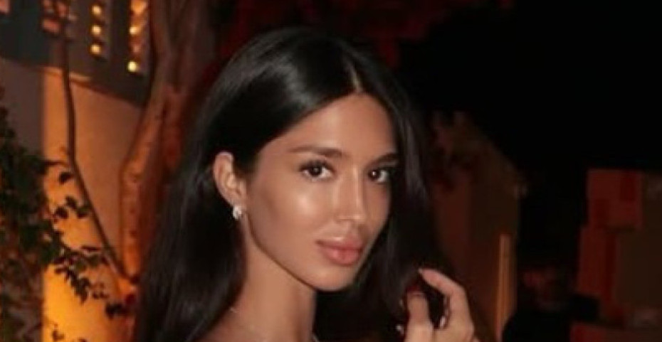 ĐINA DŽINOVIĆ PONOVO PROVOCIRA: Vrelim snimkom pokazala previše (VIDEO)