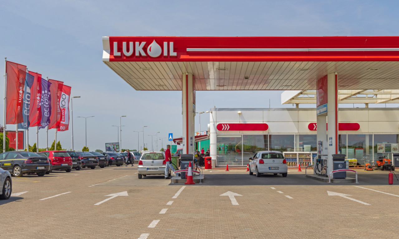 KO ŽELI LUKOILOVE PUMPE U RUMUNIJI U toku pregovori o prodaji ključnih energetskih aktiva