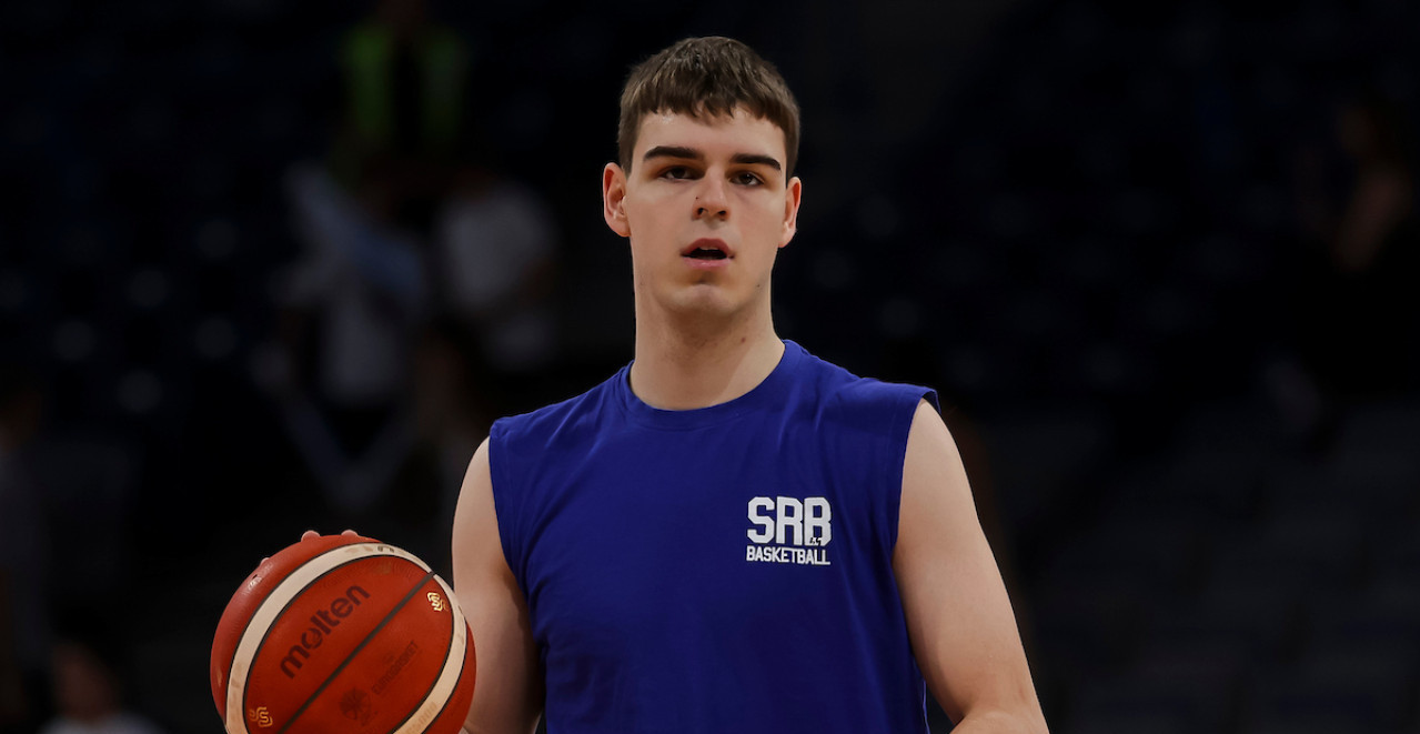 PODRŠKA TOPIĆU STIŽE SA SVIH STRANA Zvezda i Evroliga poslali snažne poruke mladom košarkašu (FOTO)