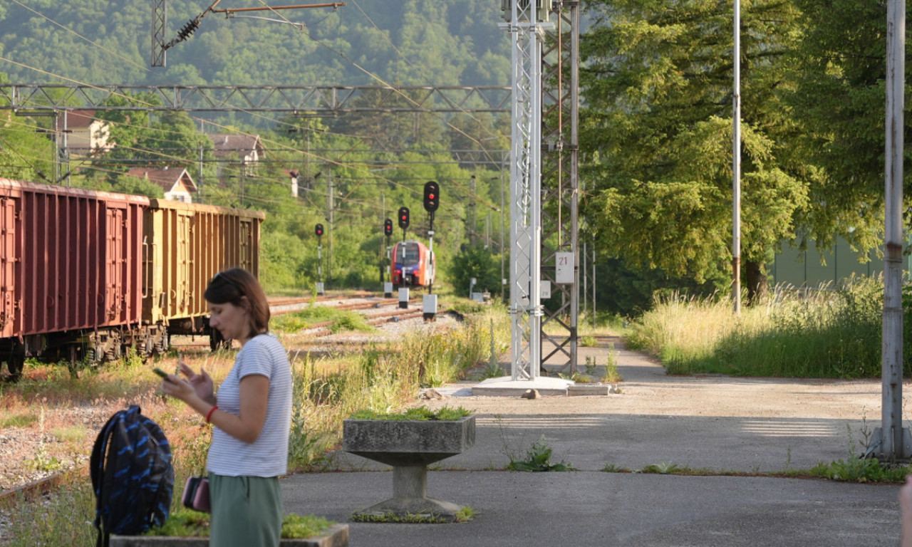 SUDARILI SE VOZOVI KOD MOJKOVCA! Prekinut saobraćaj, ima povređenih