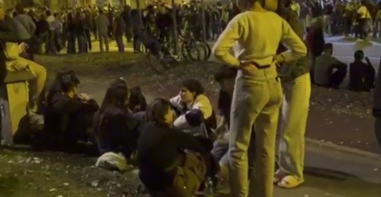 KAKO IZGLEDA NOVI SAD POSLE SKUPA STUDENATA U BLOKADI Gradonačelnik Mićin: "Dosta smeća na ulicama..."