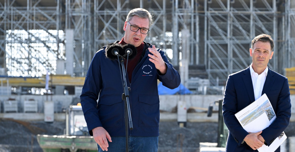 VUČIĆ: MOJE IZVINJENJE JE BILO ISKRENO Predsednik odgovorio na provokaciju blokadera, pa pomenuo izbore