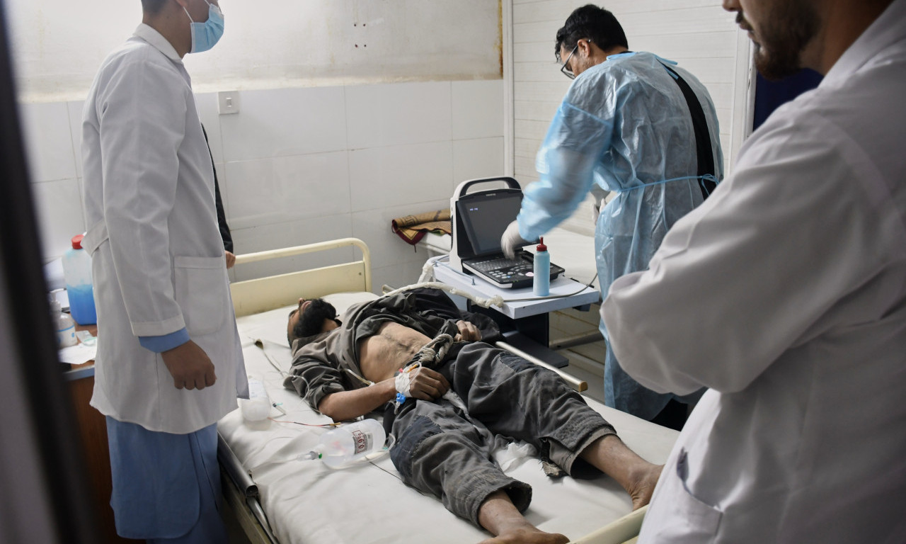 POGLEDAJTE TRENUTAK KAD JE SVE POČELO DA SE TRESE Prizori stravičnog zemljotresa u Avganistanu lede krv u žilama (FOTO+VIDEO)