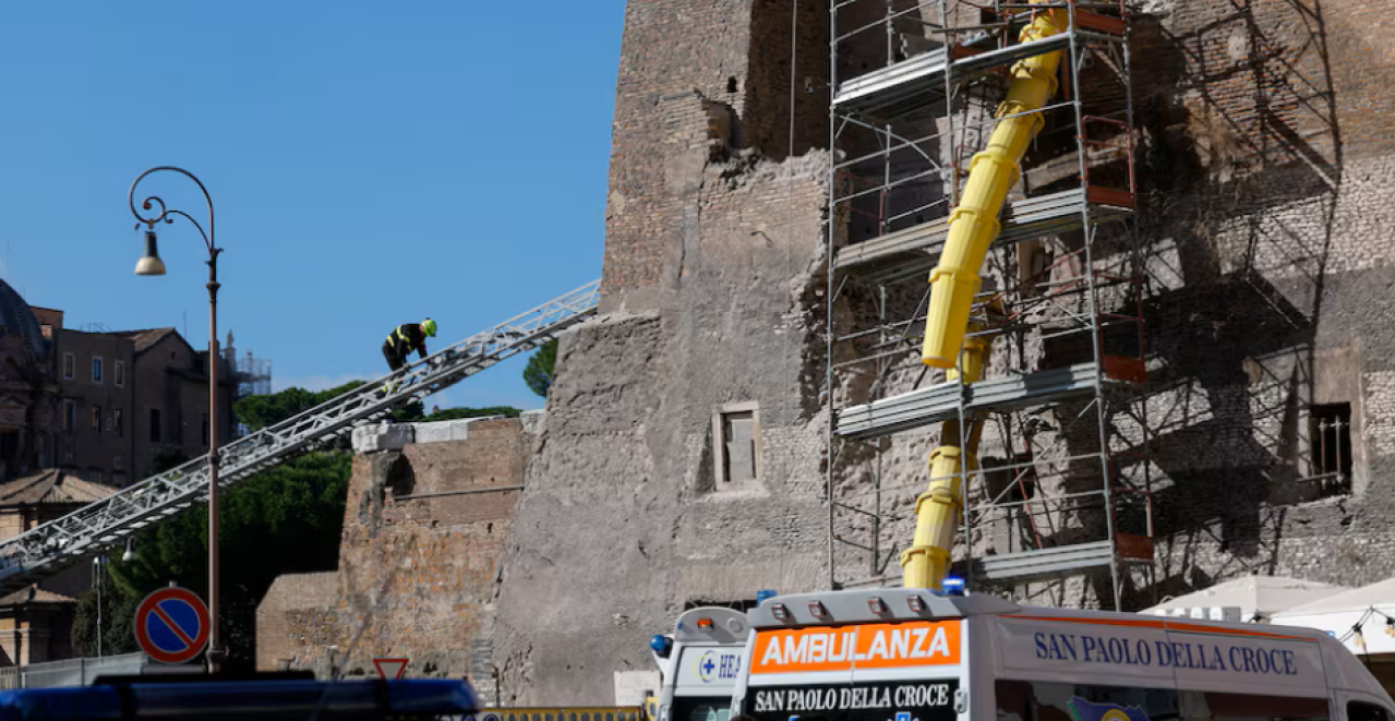 IMA MRTVIH NAKON URUŠAVANJA KULE U RIMU Čovek koji je bio zatrpan 11 sati podlegao povredama!