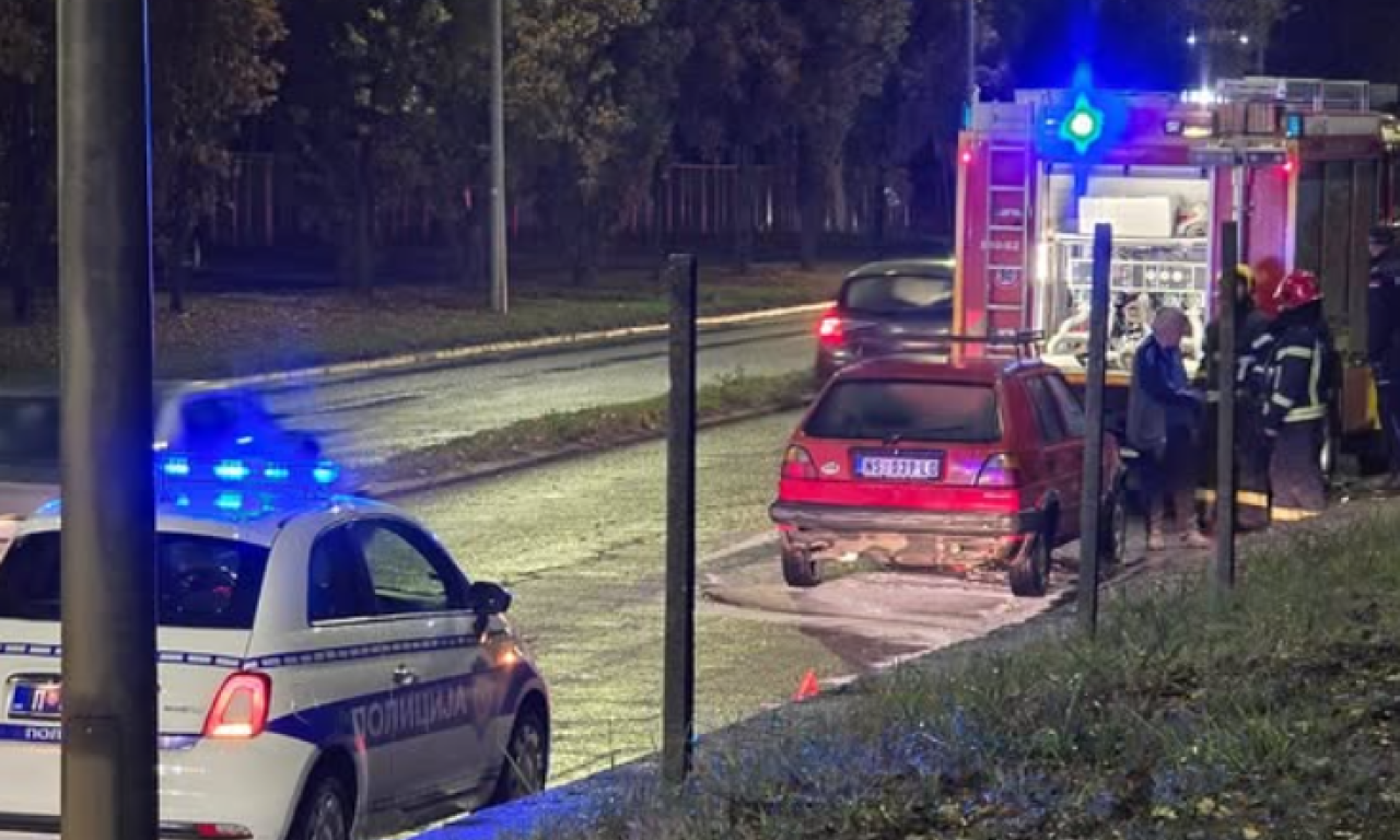 IZGOREO AUTOMOBIL NASRED ULICE Vatrogasci reagovali u Novom Sadu, vozilo potpuno uništeno (FOTO)