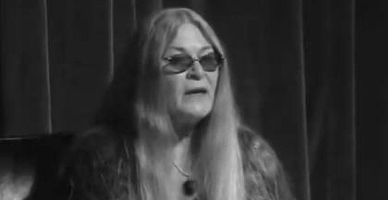 PREMINULA LEGENDARNA PEVAČICA: Proslavila se u kultnom bendu