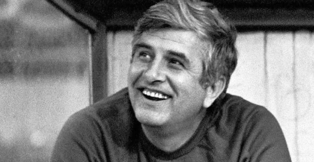 LEGENDU ZVEZDE PRE 30 GODINA NAŠLI MRTVOG U HOTELU Ubistvo i dan danas obavijeno velom misterije (FOTO)