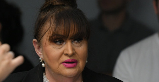 OPLJAČKANA NADA MACURA! Ukrali joj novčanik u beogradskom autobusu - a potom skidali novac sa računa!