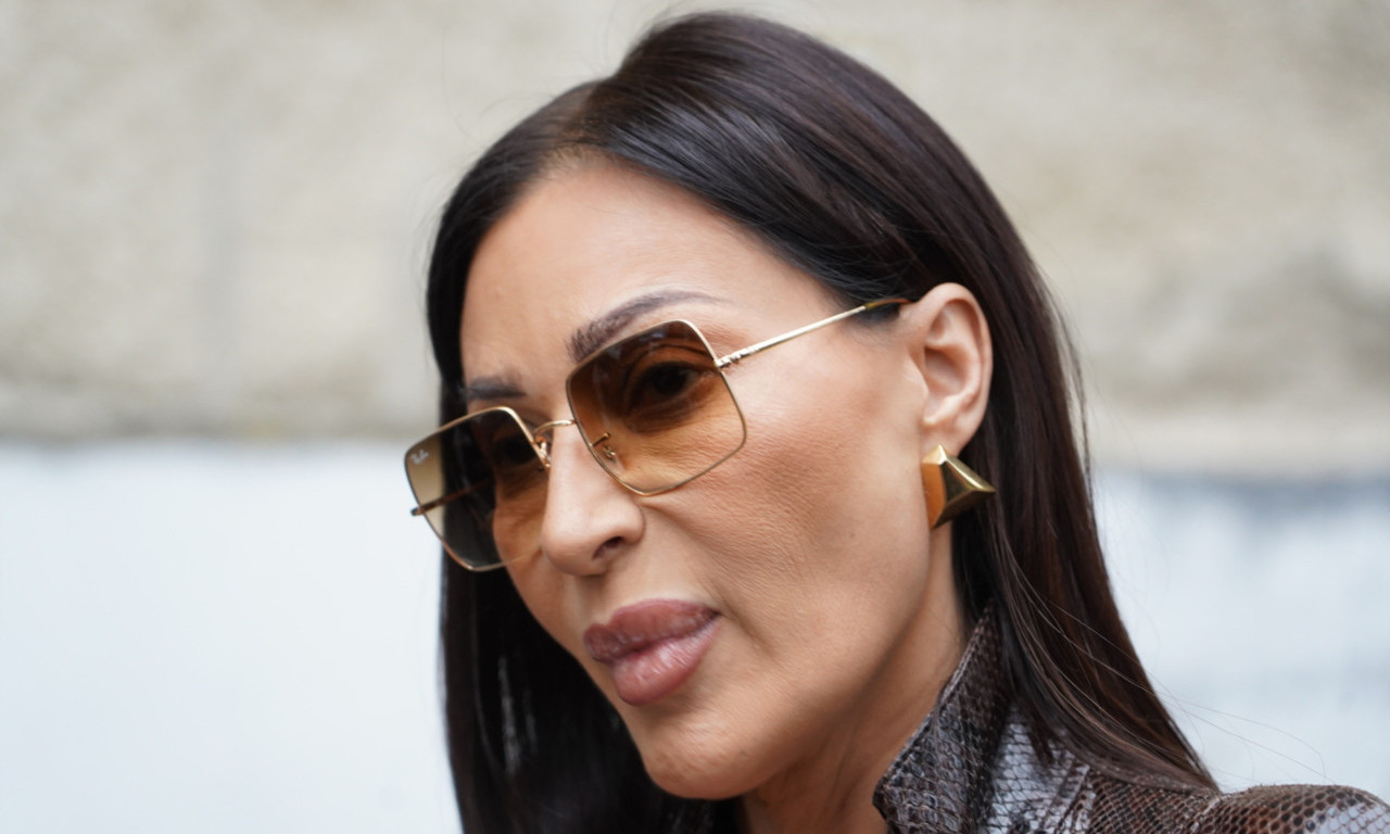 CECA O INCIDENTU SA BUGARSKOM ZASTAVOM: "Rekli su mi da je brzo sklonim, čula sam zviždanje" (VIDEO)