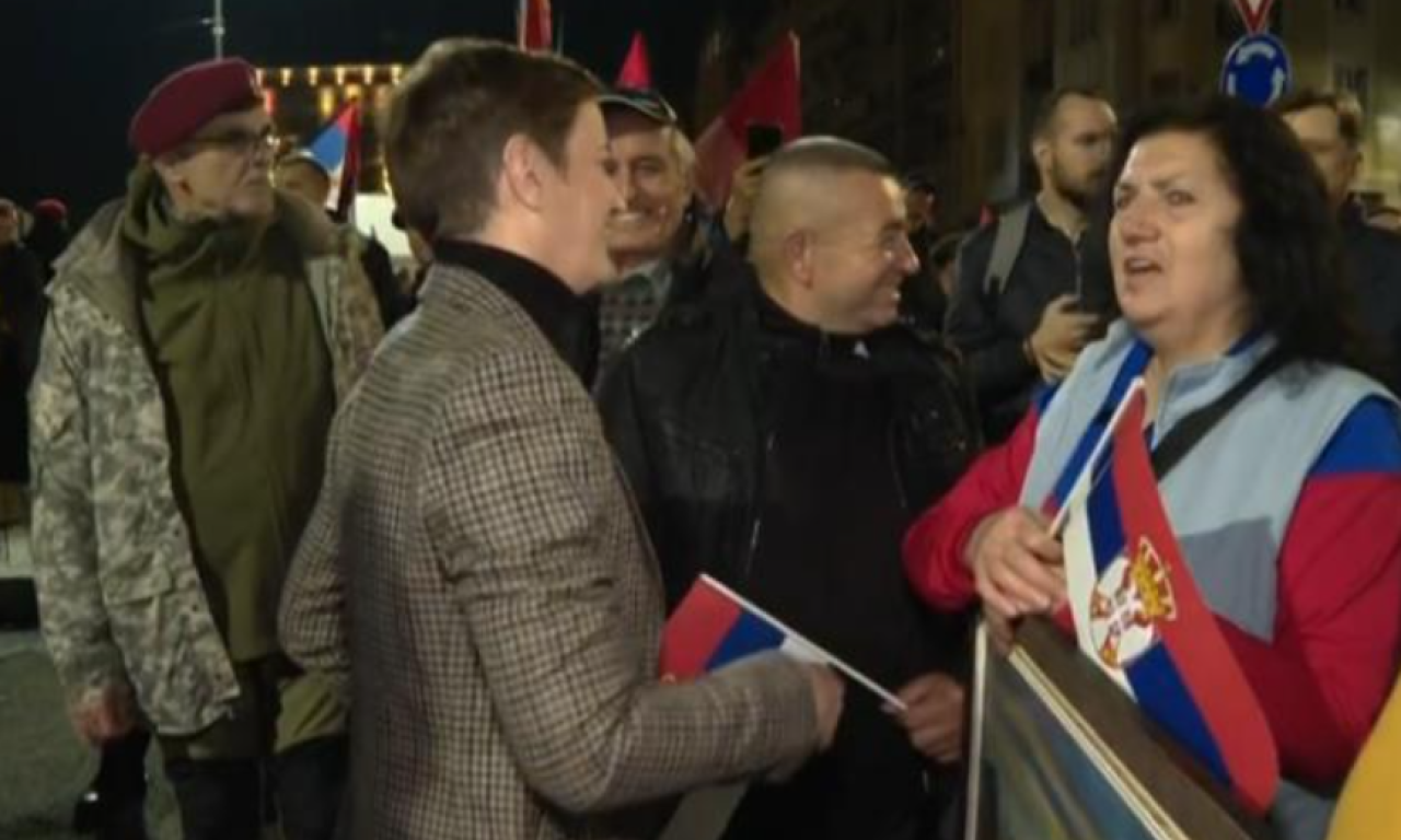 BRNABIĆ SA SRBIMA SA KIM: "Čuvaju ustavni poredak Srbije, ponosna sam što ih dočekujem"