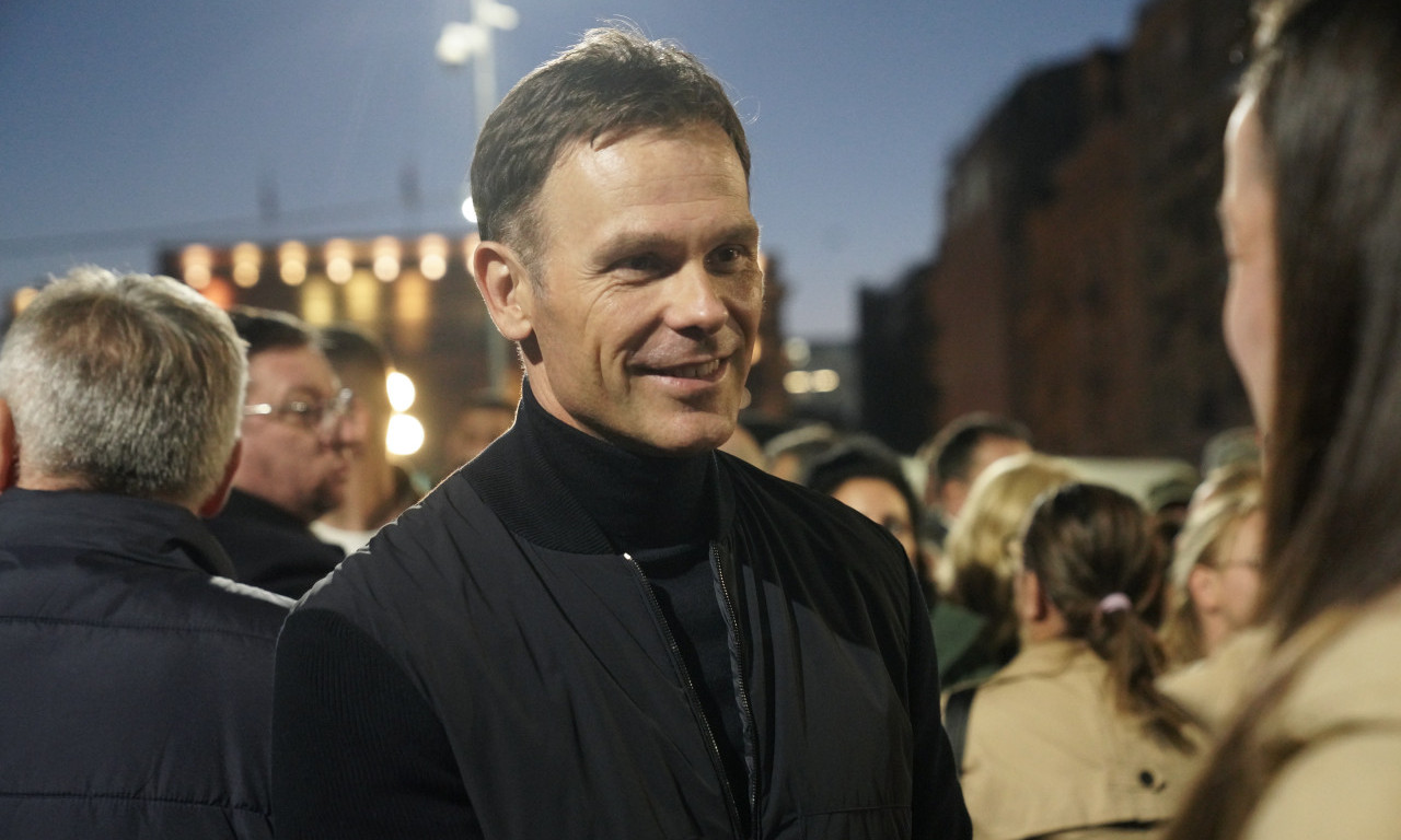 MALI DOČEKAO SRBE SA KIM: "Ovi ljudi su ponos Srbije! Jedinstvo i sloga su danas potrebniji nego ikada" (VIDEO)