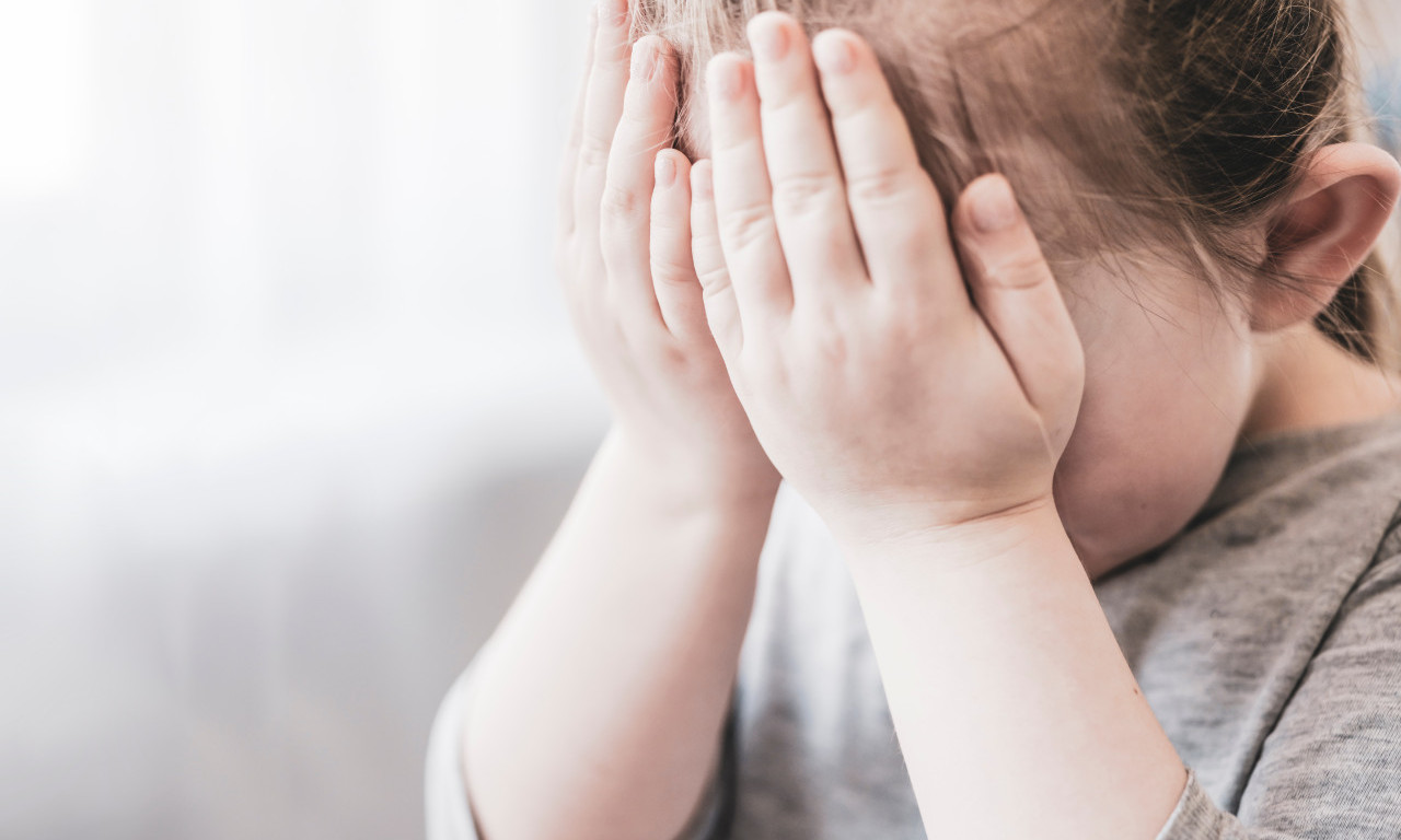 AGONIJA SRPSKE PORODICE U BEČU NE PRESTAJE! Oduzeta deca na sedativima, njihove reči slamaju srca roditeljima