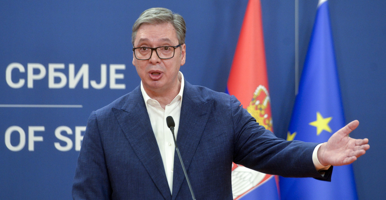 DA LI JE BEKERAT VIDEO NAVIJANJE ISPRED SKUPŠTINE? Vučić odgovorio na pitanje o zahtevima EK o slobodi medija