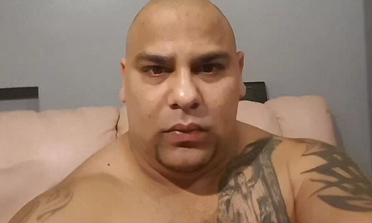 IVAN SA DVOJICOM DRUGARA SILOVAO DEVOJČICU (12) DANIMA Dobacivali se njom kao sa predmetom